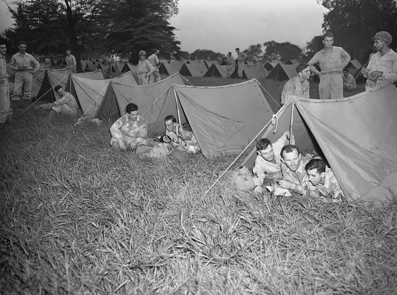 Pup tents house troops in Philadelphia’s Fairmount Park after their arrival Aug. 5, 1944, to act in the city’s critical transportation strike. Later in the day, the strike leaders requested that all strikers return to their jobs in compliance with an Army ultimatum. (AP Images)